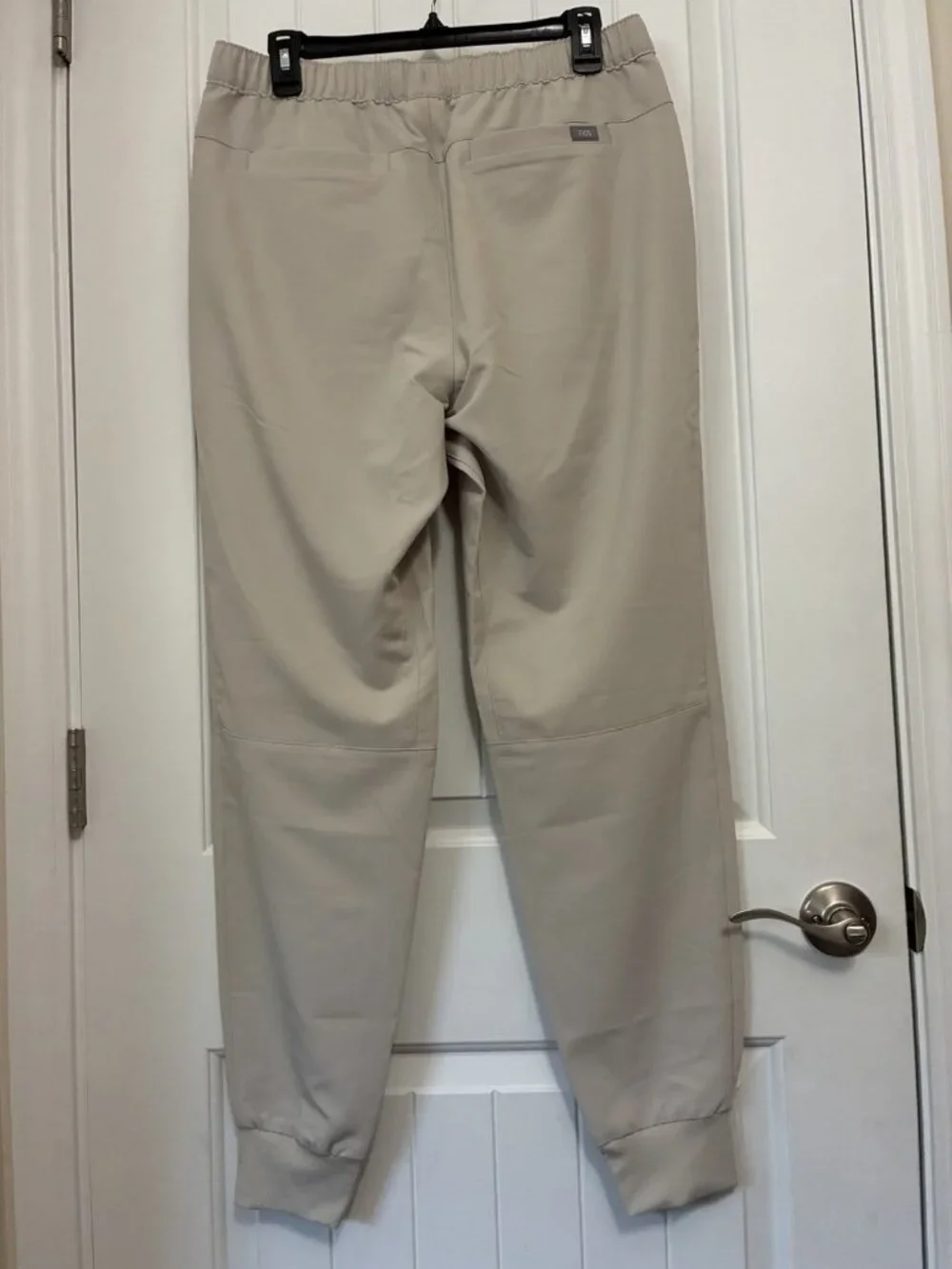 Figs Scrub Tansen Jogger In Tan Size MT 32” x 32”